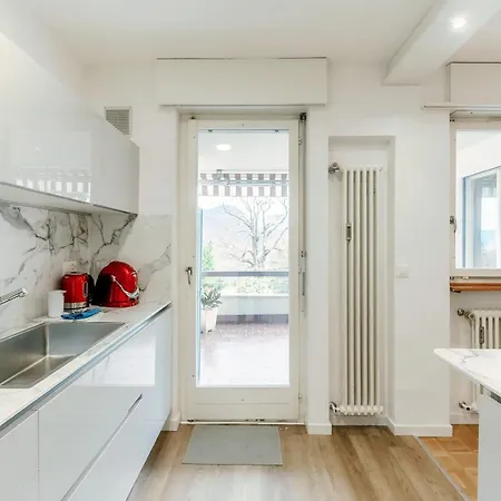Luminosa By Quokka 360 - With Balcony 10 Minutes From Lugano Apartment *